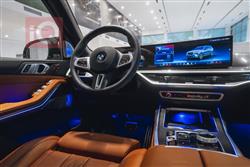 بی ئێم دەبڵیو X7